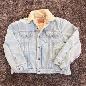 Levi's Sherpa Trucker Jacket Women's XL Light Wash Denim Jean Coat Cozy